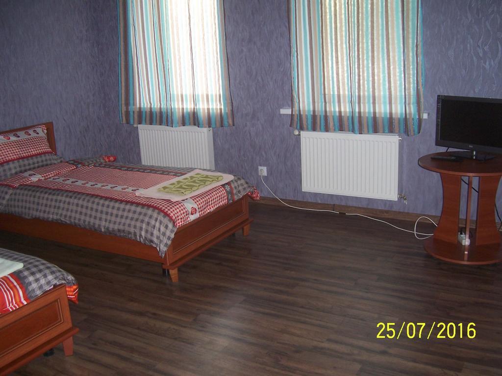 Apartments In Center Vinnytsia Ngoại thất bức ảnh